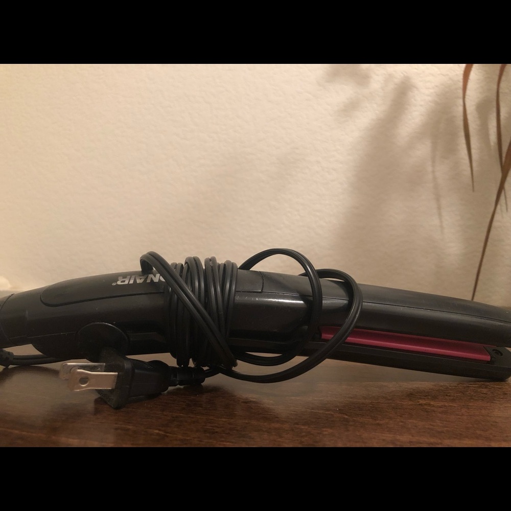 Conair flat iron